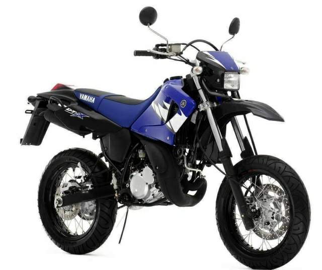 تصویر موتور Yamaha DT 125