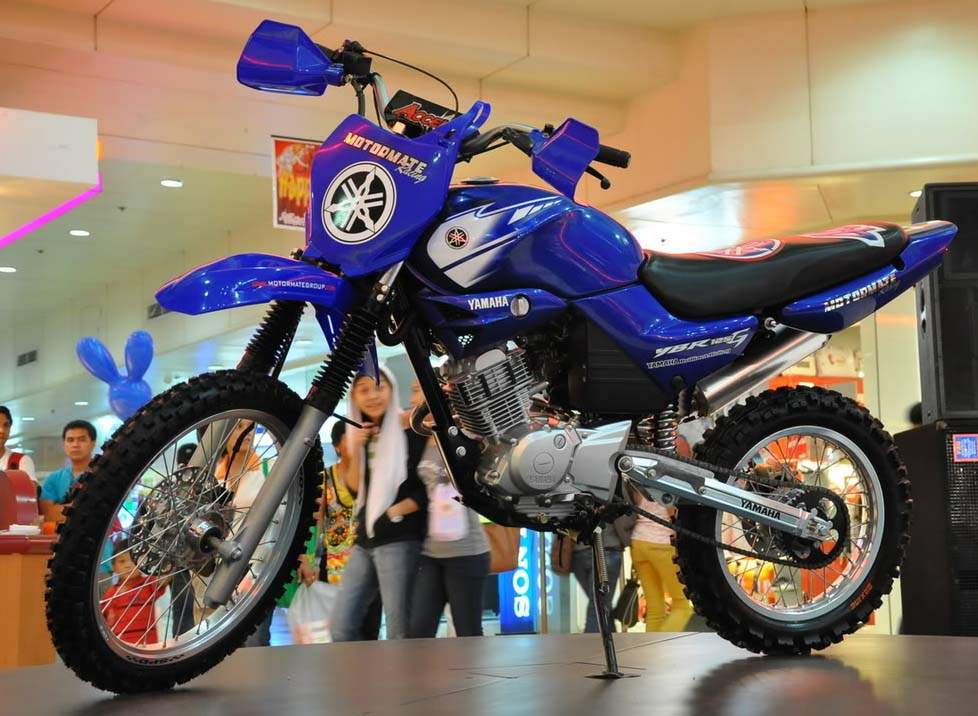 تصویر موتور Yamaha YBR 125